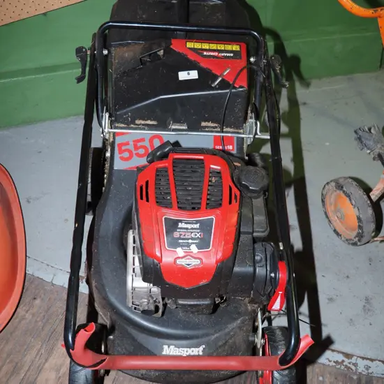 Masport 4 stroke motor mower