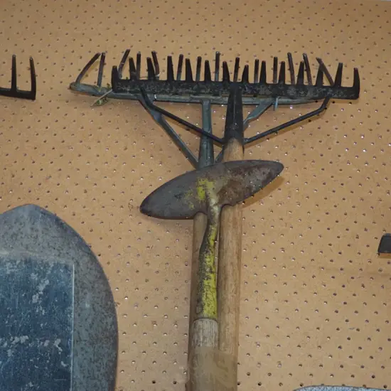 2 garden rakes, aeroplane hoe