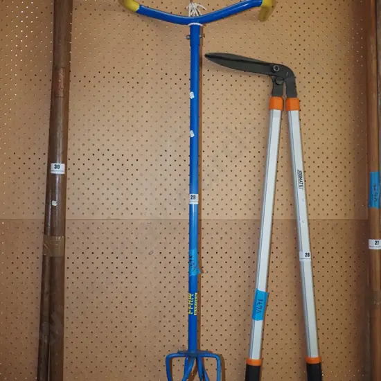 Claw garden cultivator