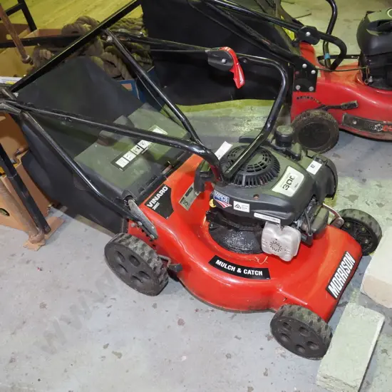 Briggs and Stratton 4 stroke motor mower