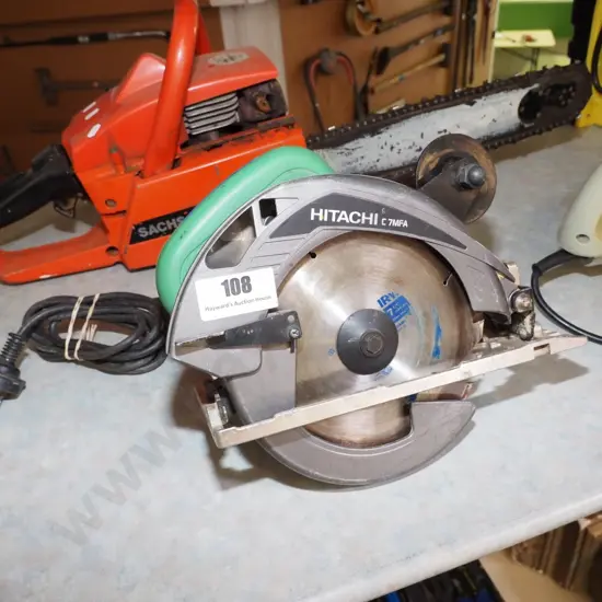 Hitachi skilsaw