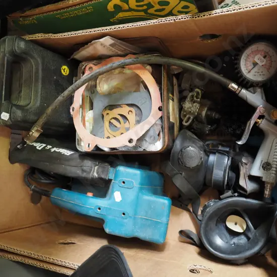 box; Makita belt sander, reciprocators, bottle jack, gaskets etc