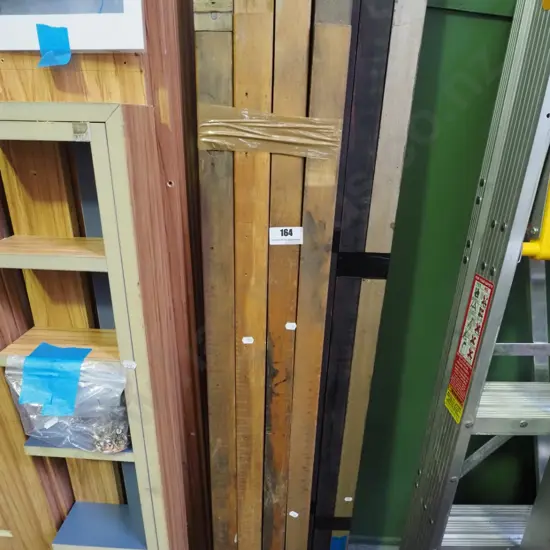 4 lengths of rimu from wire bed base