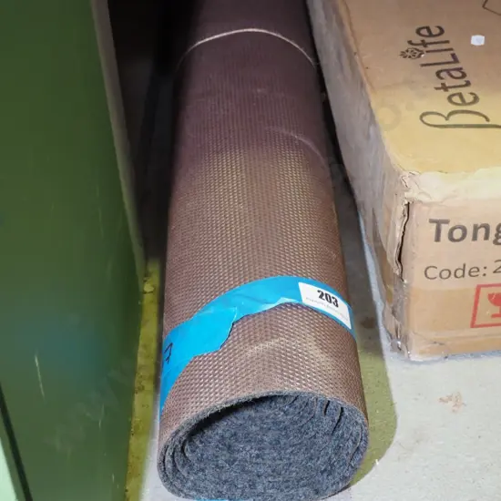 roll of garage carpet
