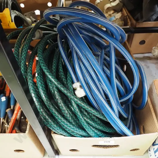 box; 2 garden hoses