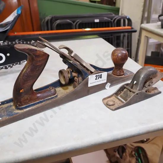 2 metal hand planes