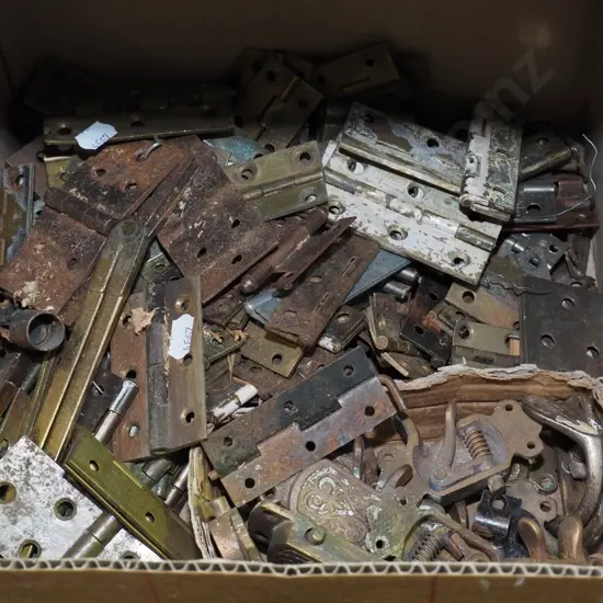 box of hinges