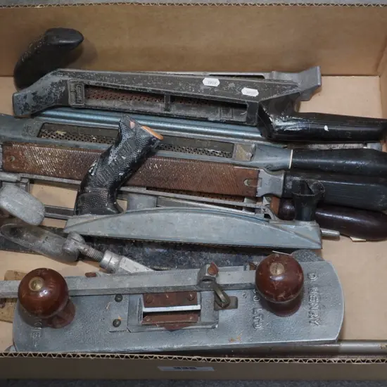 box; rasps, fibre board plane