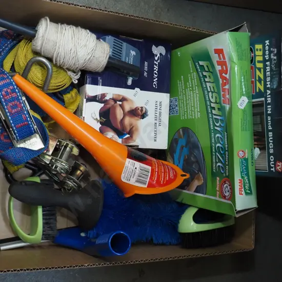 box; string lines, load strops, brushes etc