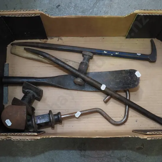 box; panel beaters tools