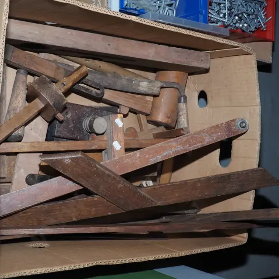 box; wooden hand tools, marker gauges, spoke shave, angle finders etc