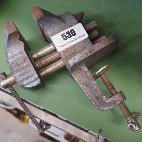 small engineer's vice