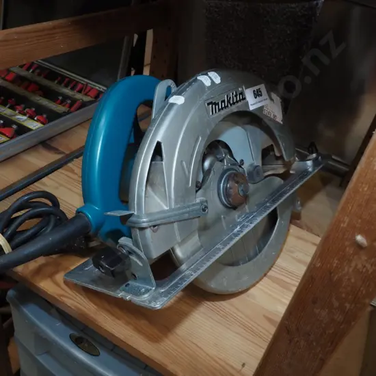 Makita skilsaw