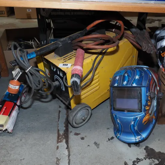 Ryobi welder with extra rods and mask