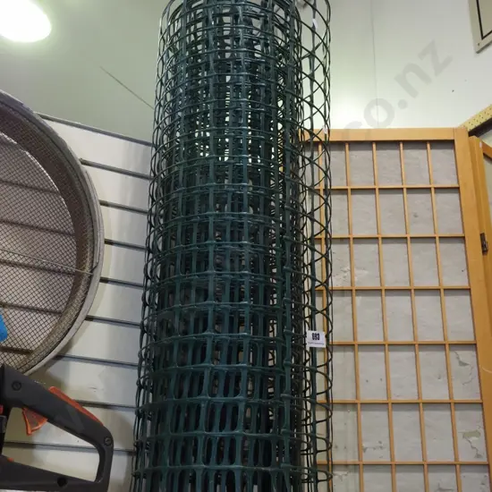 roll of plastic netting