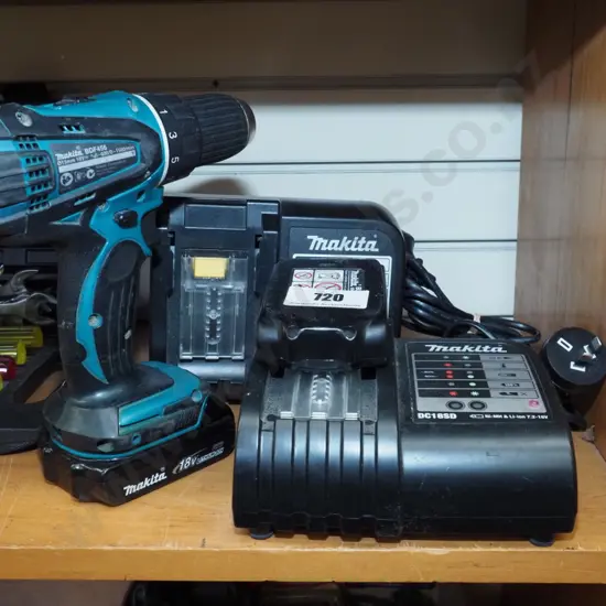 Makita battery drill, 2 chargers, battery
