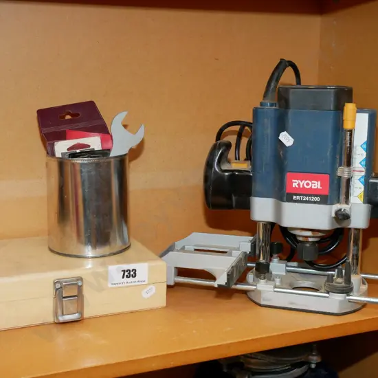 Ryobi plunge router, router bits, accessories