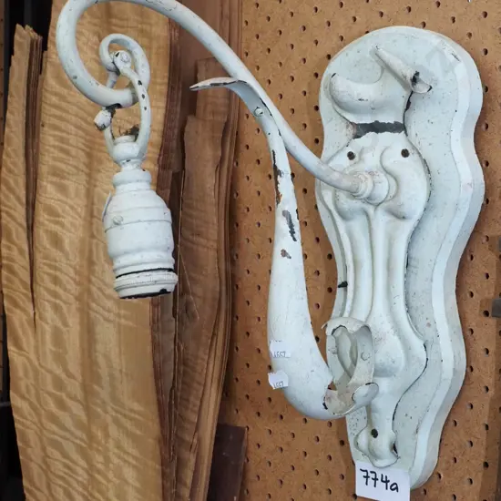 restorer's art nouveau wall mounted light fitting