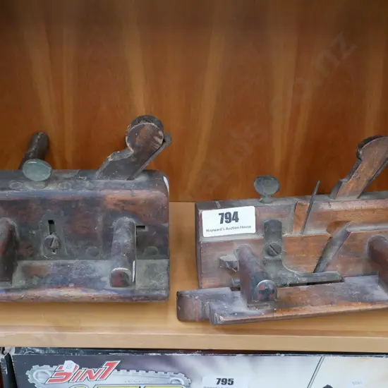 2 vintage wooden hand planes