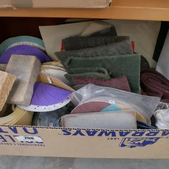 box; sanding discs, sanding cloths etc