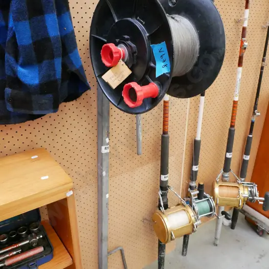 200m fishing line on galvanised stand