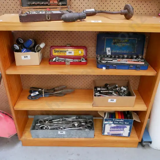 pine bookcase H-920 W-900 d-220