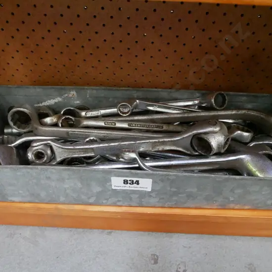 tin of ring spanners