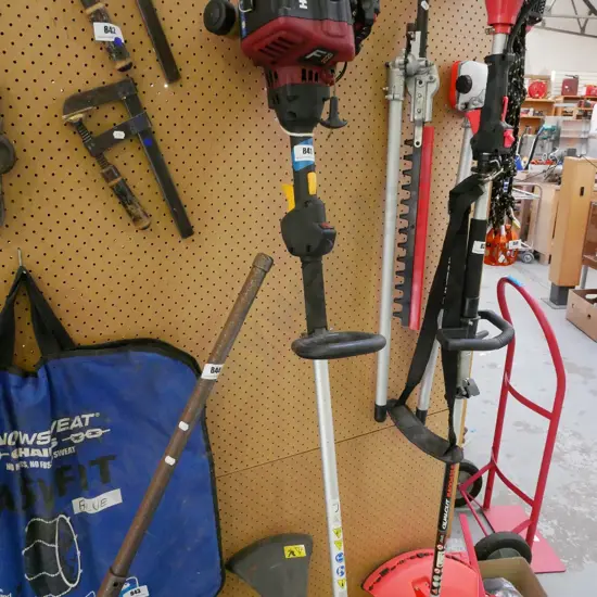 Homelite 2 stroke line trimmer - As Is, No Returns