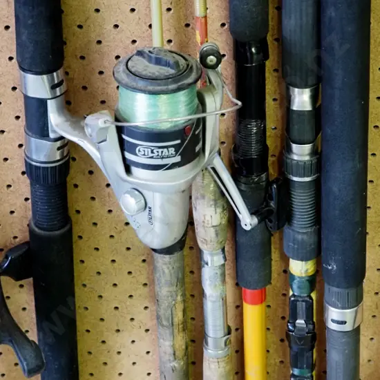 6 fishing rods - red dots