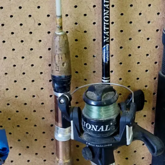 2 fishing rods - yellow dots