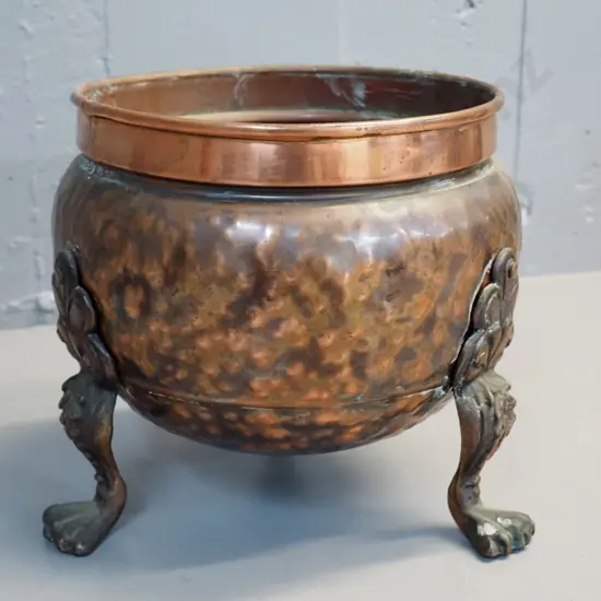 vintage beaten copper jardiniere with ball & claw feet H-190 D-220