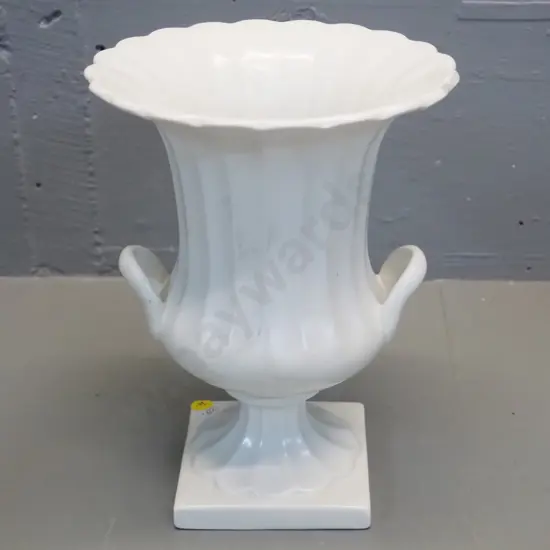 Beswick double handled urn vase H-250 W-185 D-185