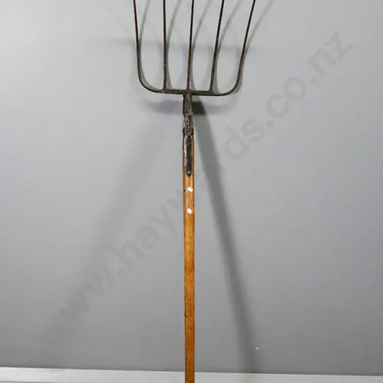 vintage pitchfork with hand-forged fork, timber handle L-1510 W-365