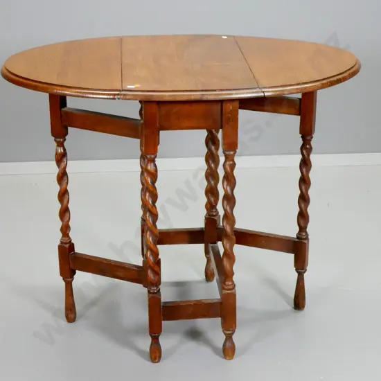 vintage oak oval drop-side table with Jacobean twist legs H730 L900 open W-600