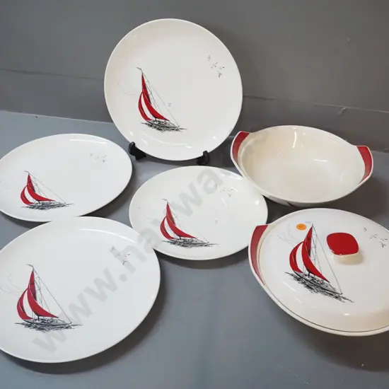 assorted Palissy Red Regatta dinnerware - one plate has crack, 2 vege dishes have staining/crazing