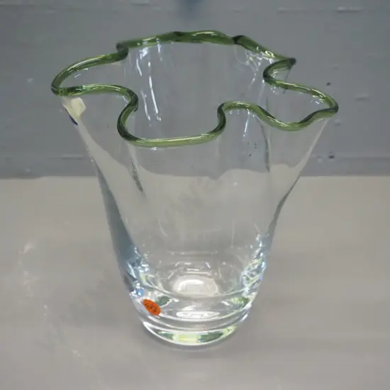 Villeroy and Boch clear glass vase with green frilled rim H180 D170