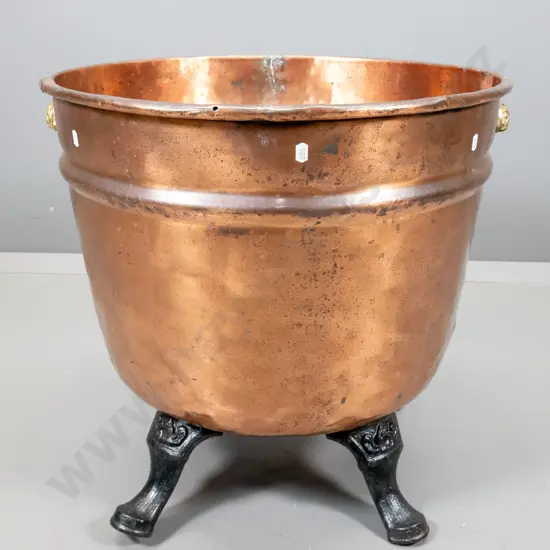 copper wood bin on cast-iron claw feet, brass handles - some wear and dents H530 D545