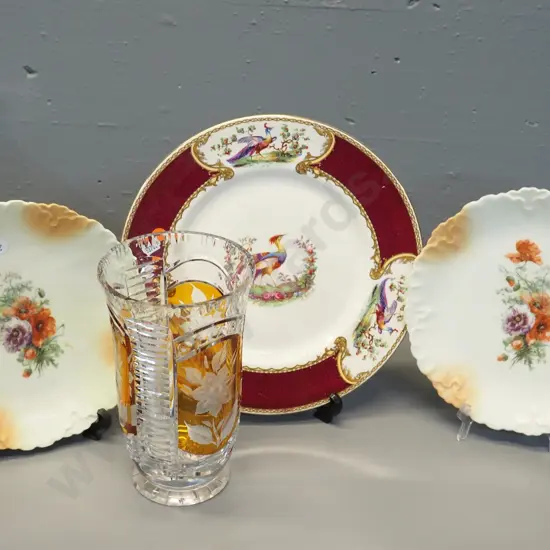 3 cabinet plates: 2 blush ware & a Myott Chelsea Bird w/some scratches - plus an amber and clear glass vase H-200