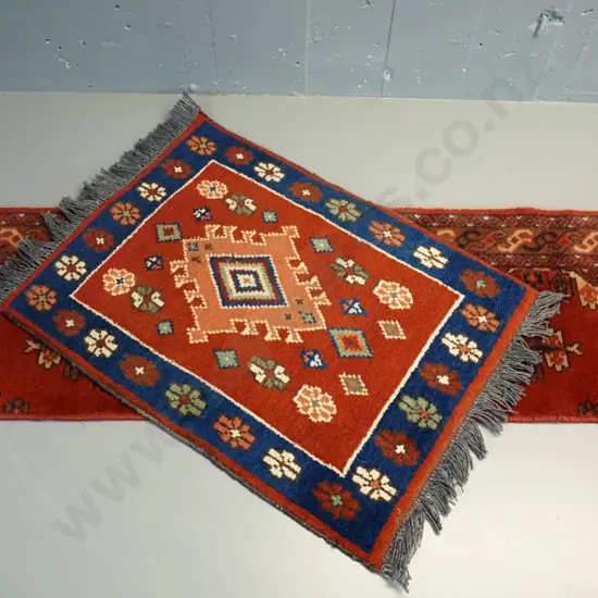 2 small rugs - Pakistani hand-knotted wool L680 W500 and small runner made from end of larger rug L1360 W370
