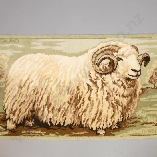 retro Heritage brand all-wool Drysdale Ram floor rug - a few small dark marks L-1340 W-690