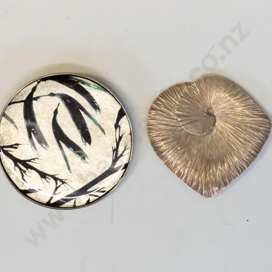 2 silver brooches both stamped 925