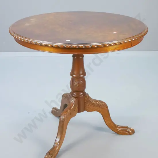 reproduction round supper table with burr walnut rope-edged top, carved claw-foot pedestal base H710 D-760