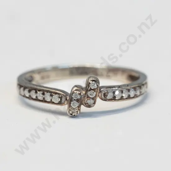 silver cz ring stamped 925