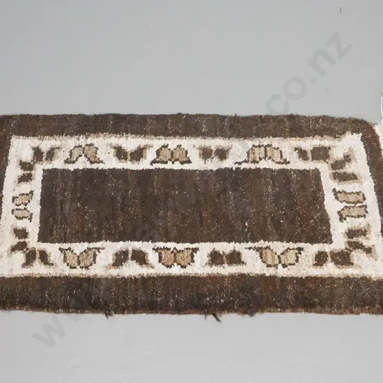 small Ethiopian hand-woven fat-tailed sheep wool floor rug - brown and cream L-970 W-540