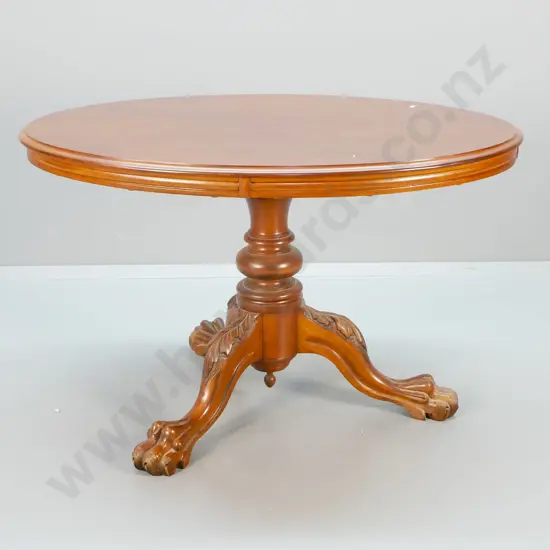 mahogany claw and ball foot pedestal oval breakfast table H-750 W-1220 D-840 (some borer in legs)