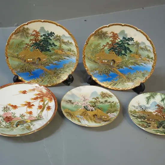 5 small Japanese Satsuma scalloped-edge plates including 2 pairs - largest is D-155