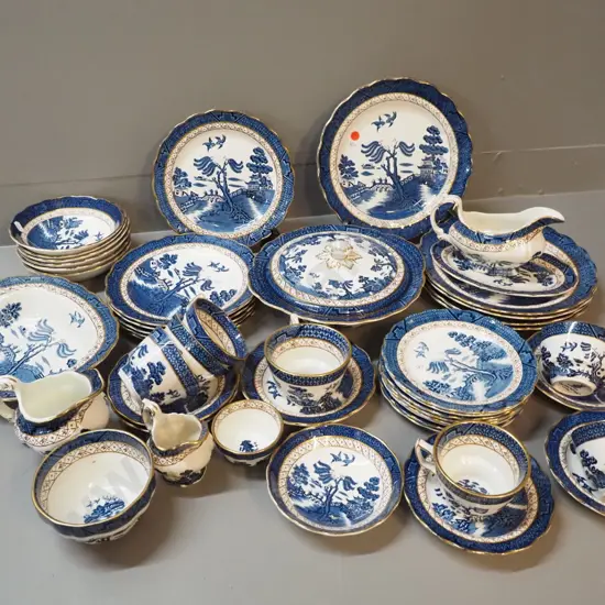 large collection of Booth's "Real Old Willow" dinnerware - covered vege, gravy boat & saucer, 2 creams & sugars,