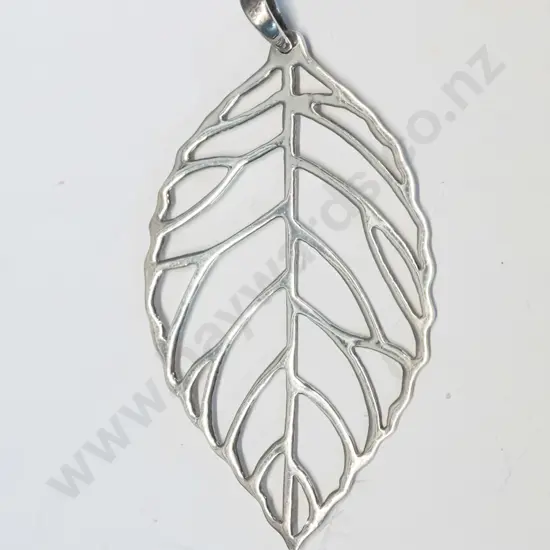 silver leaf necklace stamped 925 no chain