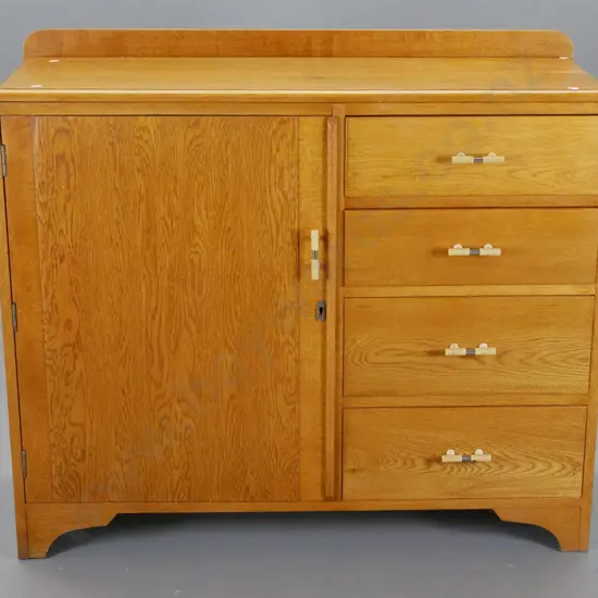 retro oak 4-drawer chest w/cupboard with internal shelves, original bakelite handles, key H910 W1040 D370