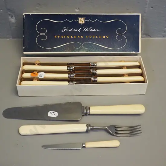 bone-handled cutlery - boxed set of 6 dinner knives, a server, small knife and fork